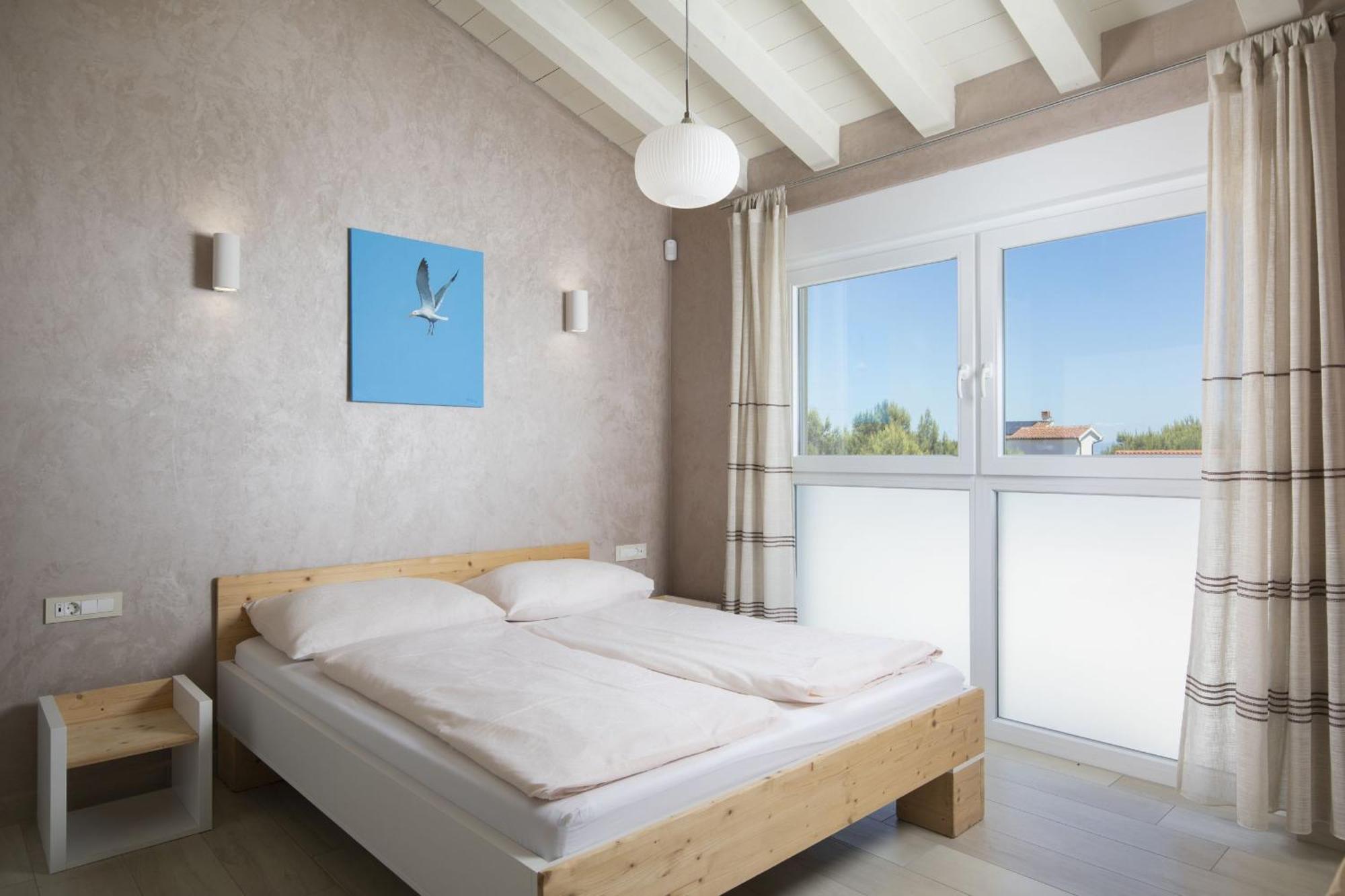 Villa Olivia - New And Modern House With Pool, Souna, Jacuzzi & Playground, Liznjan - Istra Exterior photo